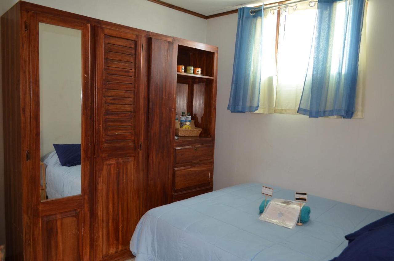 Guesthouse Casa Lapa Αλαχουέλα Εξωτερικό φωτογραφία